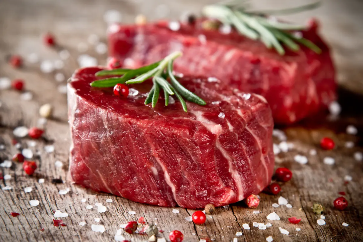 rindfleisch_steak_bbq_rosmarin_meersalz_rosa_pfeffer
