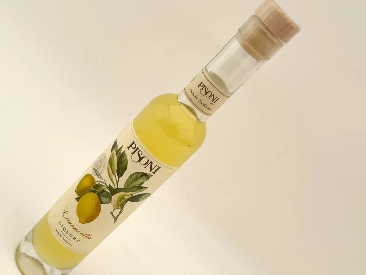 limoncello_likoer_pisoni_destillerie limoncello_likoer_pisoni_destillerie