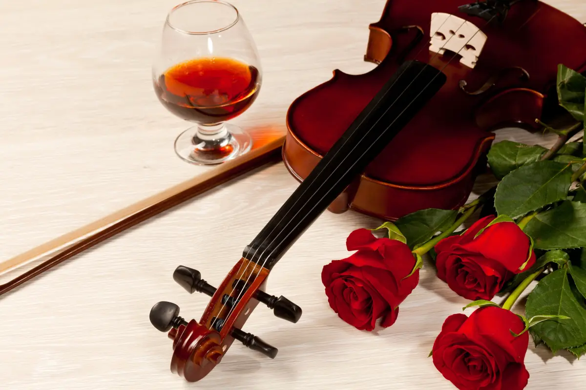 Rosenlikoer_Rosen_Geige