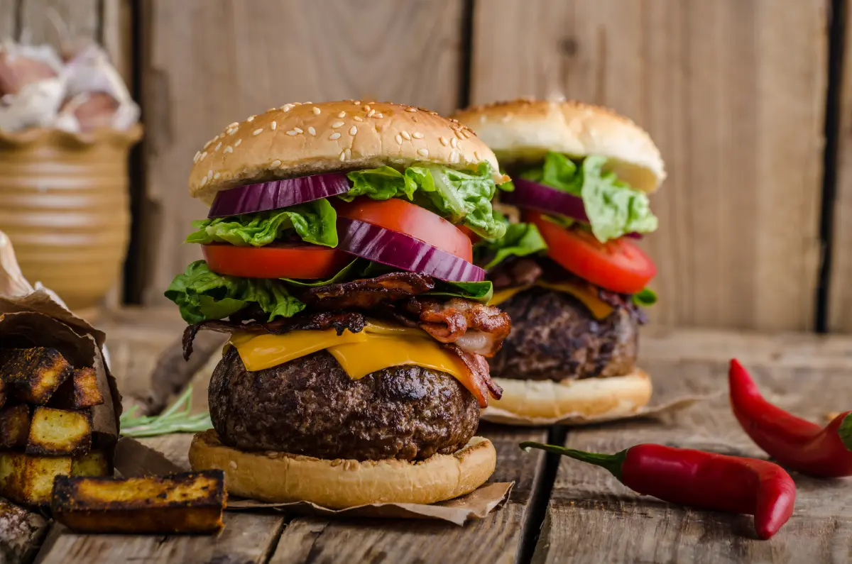 Knoblauch_Burger_Rindfleisch_Chili