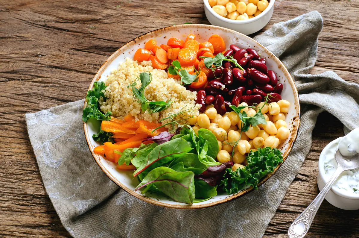 Kichererbsen_Buddha_Bowl_mit_Quinoa