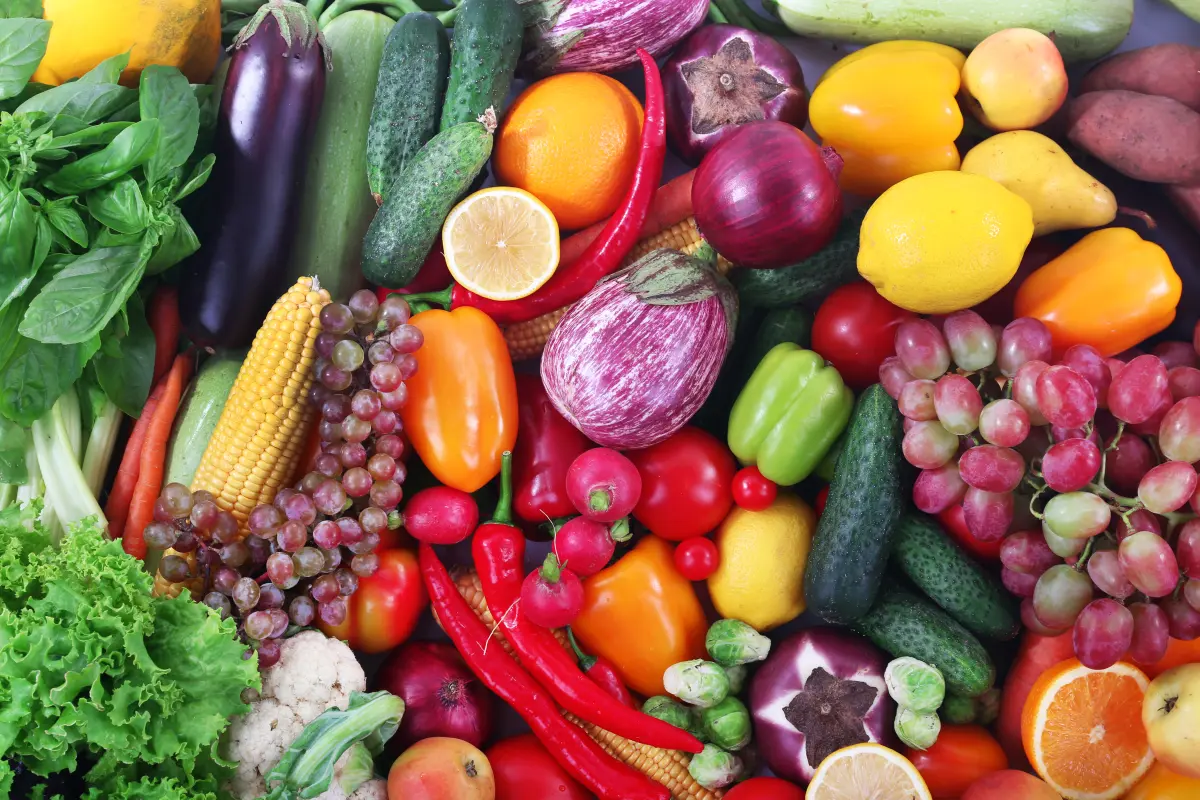 buntes_obst_gemuese_frisch_gesund