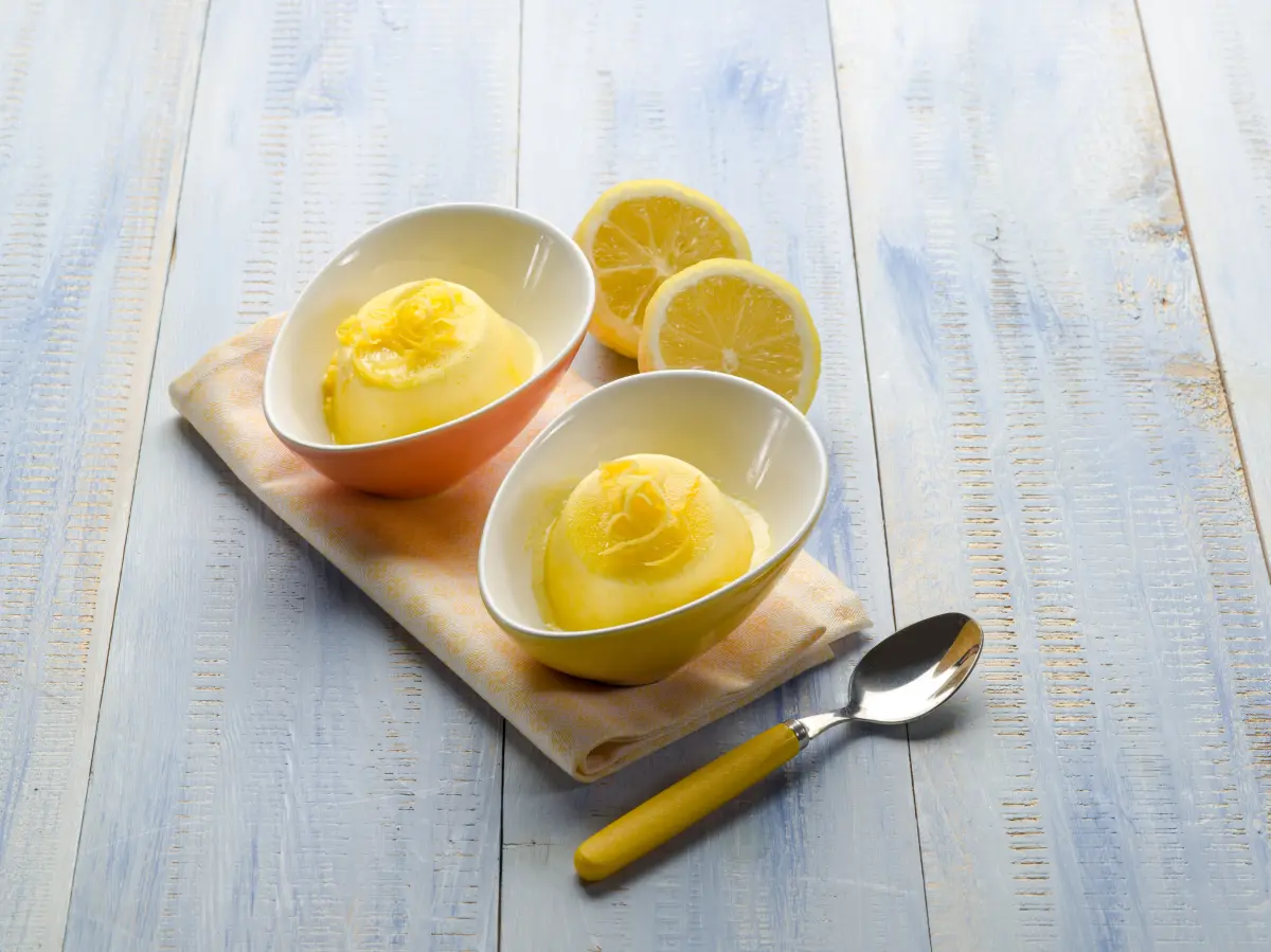 limoncello_Eis_in_zwei_schalen