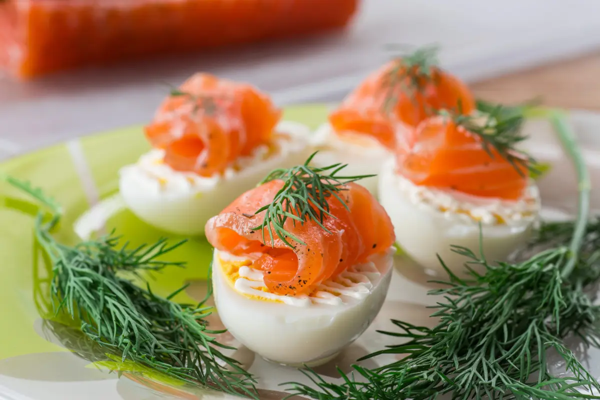 dill_eier_rauecherlachs__leindotteroel