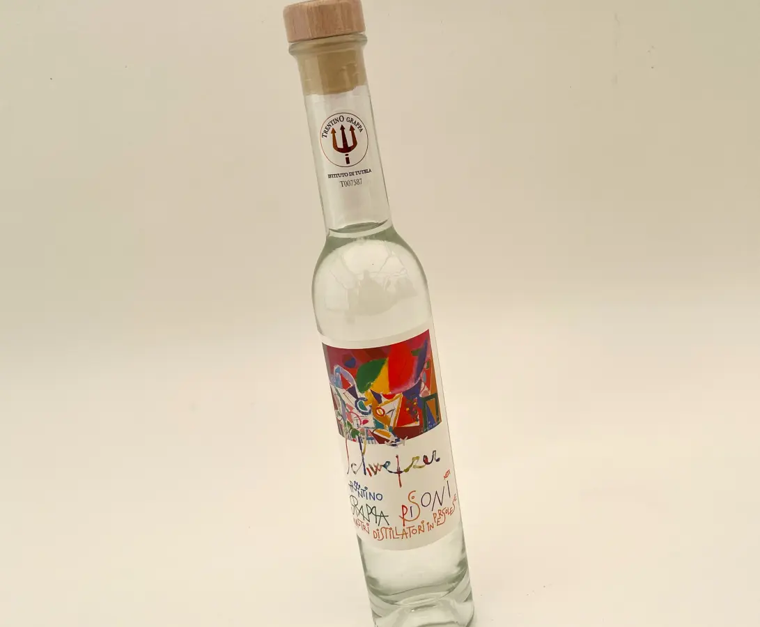 riccardo_schweizer_grappa_bianco_destillerie_pisoni riccardo_schweizer_grappa_bianco_destillerie_pisoni